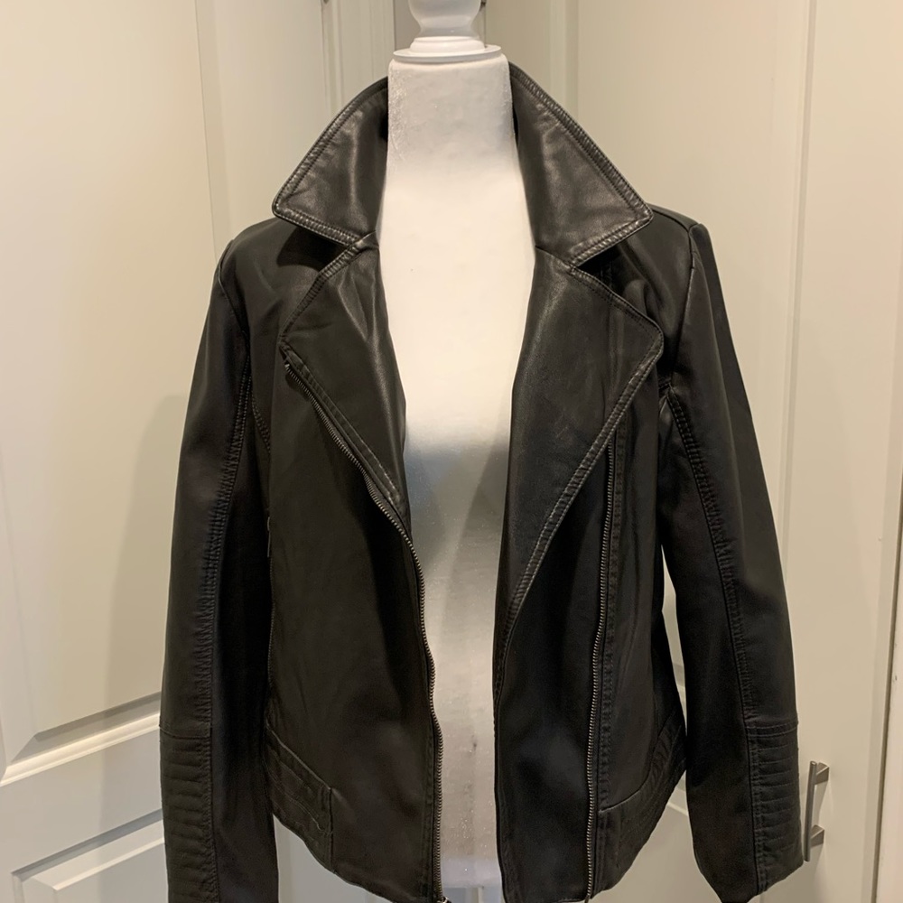 Ladies faux leather jacket